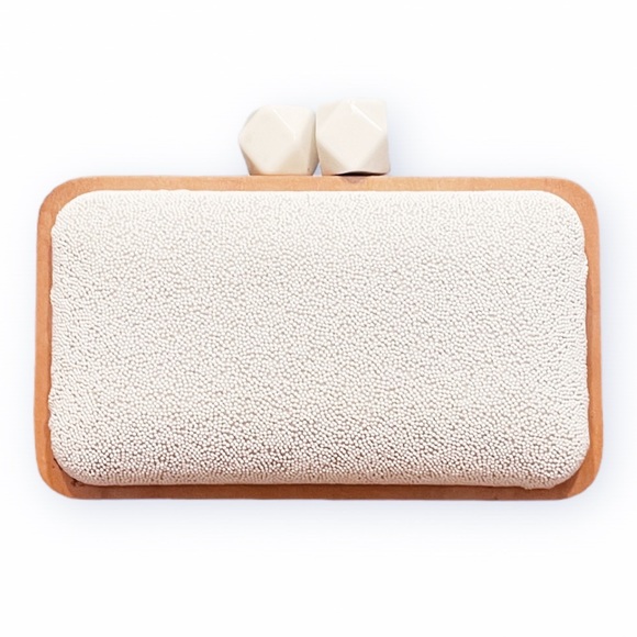 Sondra Roberts Handbags - NWT! Sondra Roberts Micro Beaded Kisslock Clutch with Chain Shoulder Strap